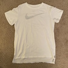 Youth Girls The NIKE TEE Size Large White Silver Swoosh Flawless Perfect
