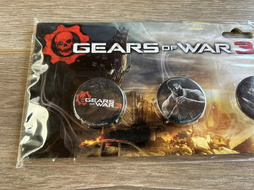 Gears of War 3 NECA 5-Piece Button Set Epic Games 2011 New & Sealed - Image 2 of 4