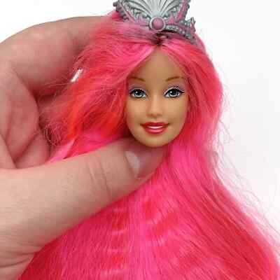Barbie 2002 Fantasy Meerjungfrau Puppe nur Kopf hellrosa Haare - beschädigt - lesen
