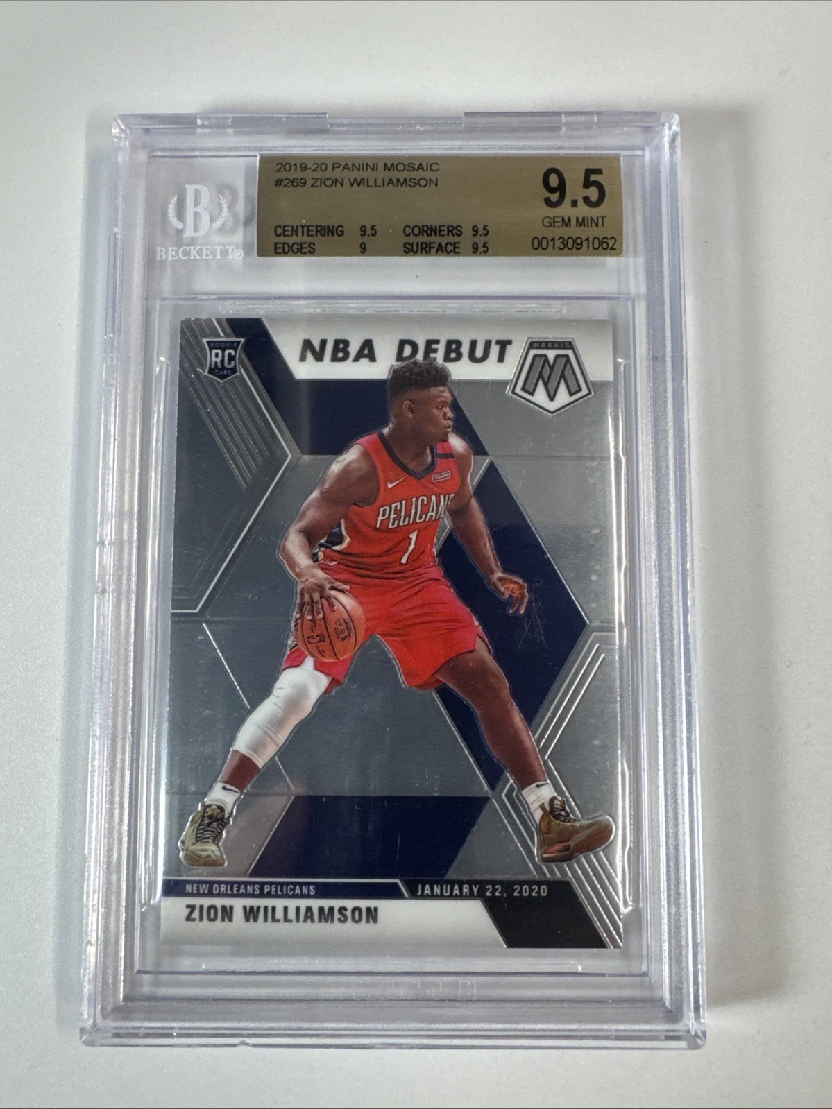 2019-20 Panini Mosaic Silver Prizm #269 Zion Williamson RC Rookie BGS 9.5