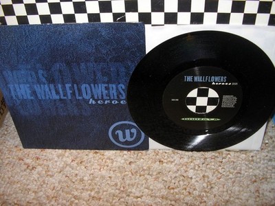 THE WALLFLOWERS/JAKOB DYLAN/DAVID BOWIE/ENO-Heroes-OR.'98 NM 45 + PICTURE SLEEVE