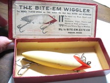 Vintage Whale Bone/Ivory Fishing Lure Made in Japan | Collectors Weekly Vintage Whale Bone/Ivory Fishing Lure Made in Japan | Collectors Weekly