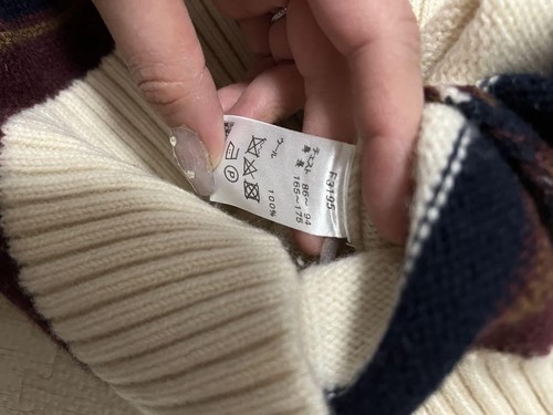 FredPerry Women’s Embroidered Logo White Knit Sweater Sz S Used - Picture 3 of 3