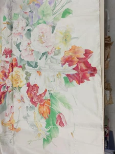 GUCCI Authentique Foulard Coloré Motif Floral Marque Luxe Haute Qualité Femme