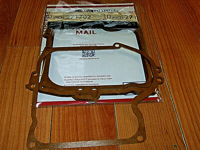 briggs and stratton Gasket NOS 271702  (LOC. B&S BOX2)