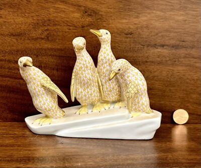 MINT $850 Herend Penguins on Ice   Butterscotch Gold Yellow