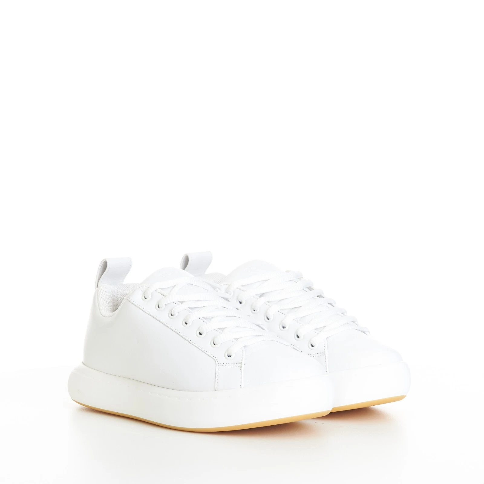 Bottega Veneta — BOTTEGA VENETA 990$ Men's "Pillow" Low Top Sneakers - White Padded Leather