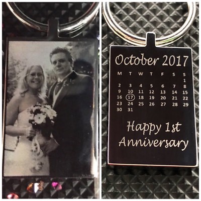 Schlüsselanhänger Kalender personalisiert mit Gravur Jahrestag / Frau / Ehemann / Liebhaber Geschenk