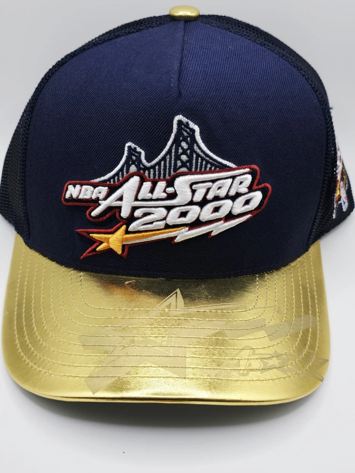 Chapéu Mitchell & Ness 2000 NBA AllStar Game couro dourado caminhoneiro com alça quadro A - Imagem 3 de 4