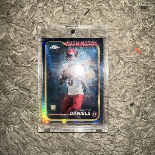 2024 Topps Chrome - Rookies Jayden Daniels #201 Prism Refractor (RC)