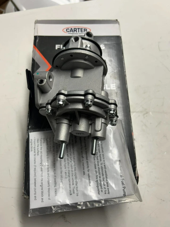 Bomba de combustible mecánica Carter M3146 para Ford Bronco Econoline Falcon P-350 Foto 2 de 3