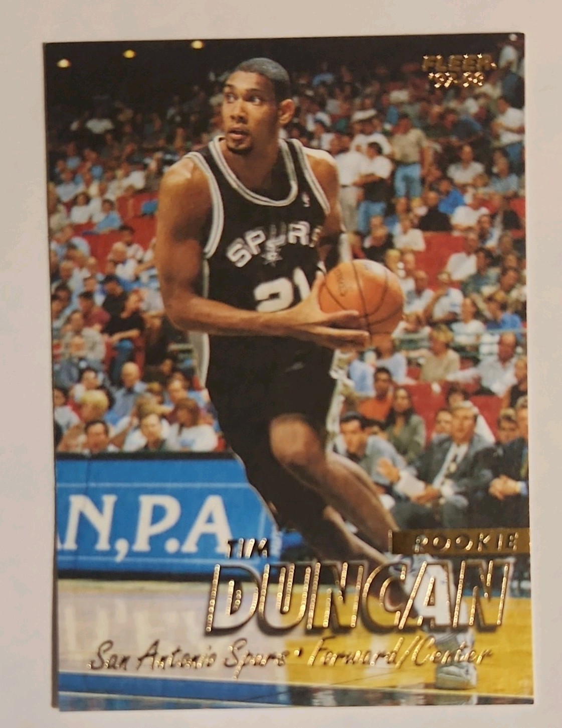 Fleer 1997-98 Tim Duncan Rookie #201 San Antonio Spurs NBA Basketball