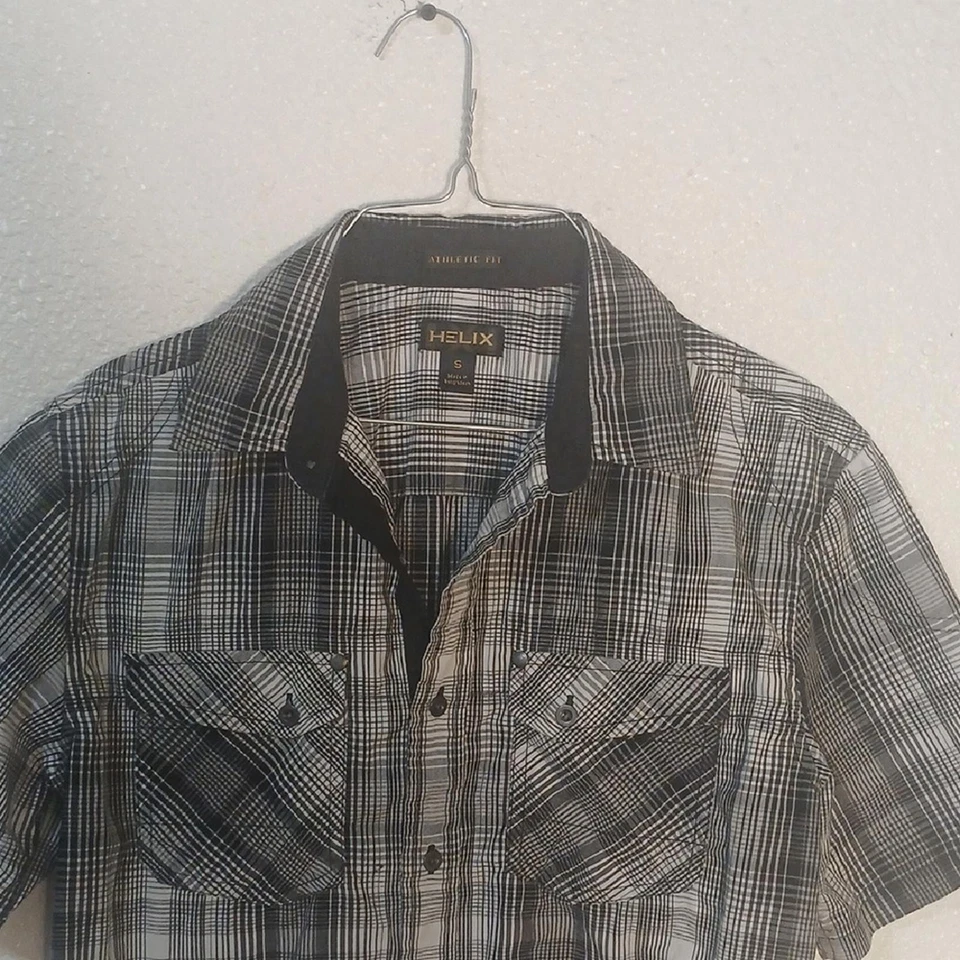 Camisa con botones a cuadros gris y negra Helix para hombre Foto 2 de 4