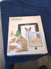 CEESC 4 Way Rotary Locking Cat Kitten Door White Safety Size Large Open Box