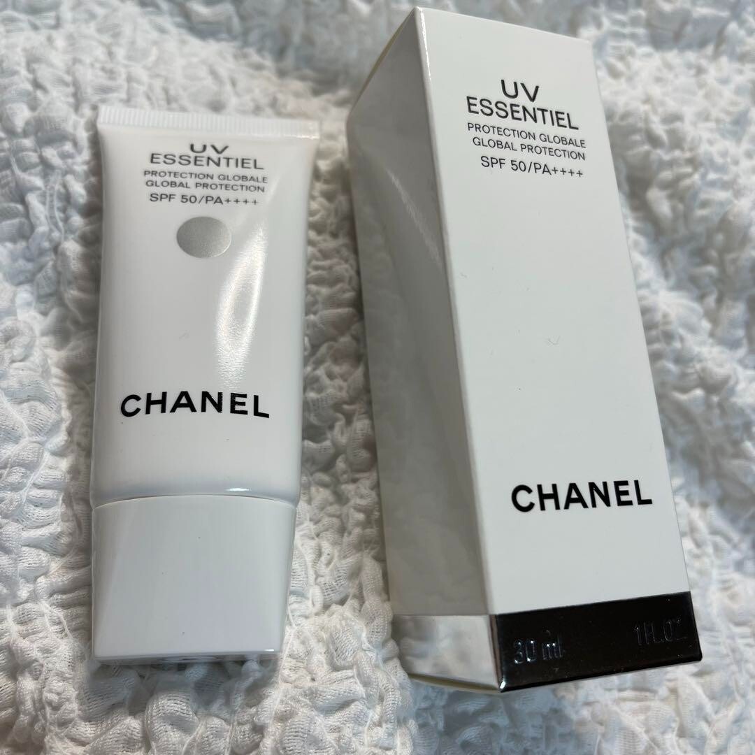 New CHANEL UV Essentiel Global Protection Sunscreen Gel Cream SPF
