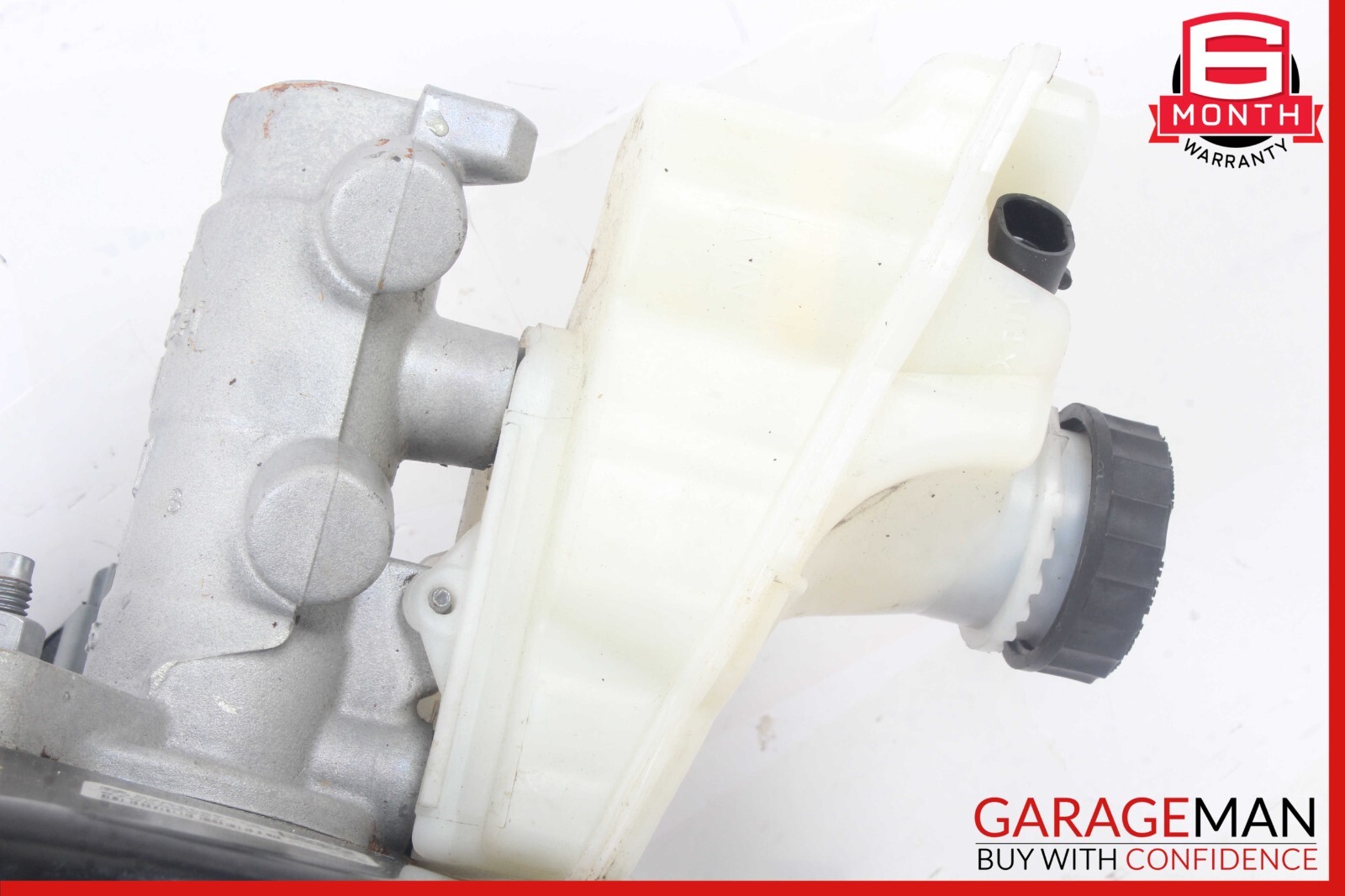 Maserati Ghibli 2014-2017 Brake master cylinder