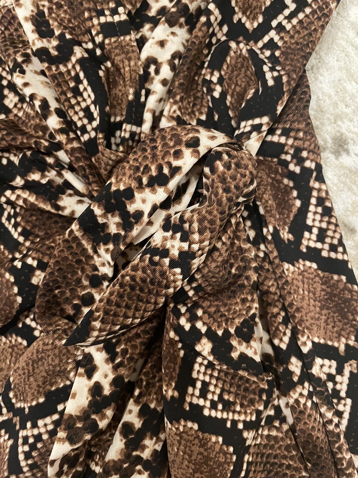 BCBG MaxAzaria Python Snake Brown Black Animal Pr… - image 3
