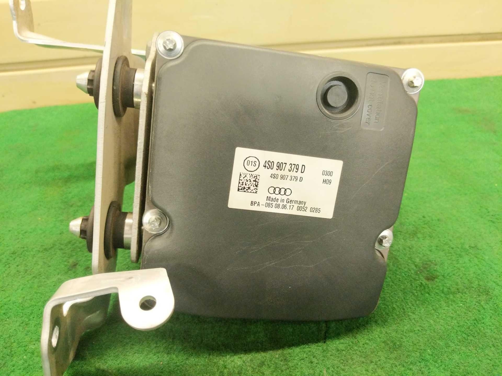 2017-2020 Audi R8 V10 5.2L OEM ABS Anti-Lock Brake Pump Module P/ 4S0614517F