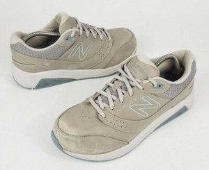 928V3 Lace-Up Walking Shoe Size 