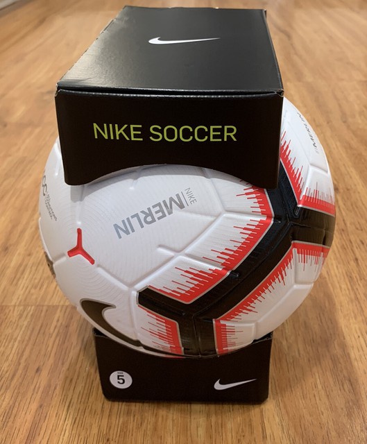 nike total 90 ascente