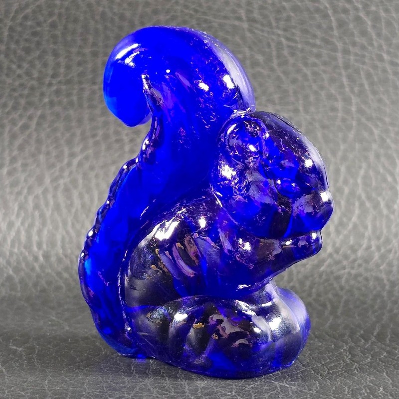 Boyd's Crystal Art Glass SAMMY the SQUIRREL #16 OLYMPIC BLUE 10-7-04