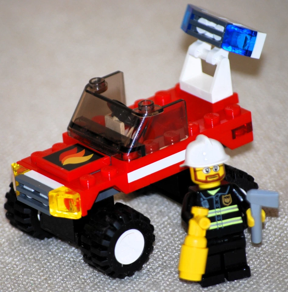LEGO City 7241 Fire Car, Foto 1 von 3