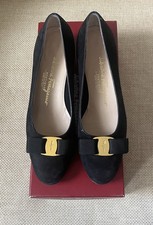 Salvatore Ferragamo New Vara Lillaz Bow Suede Black Pumps Heels Shoes 8 B
