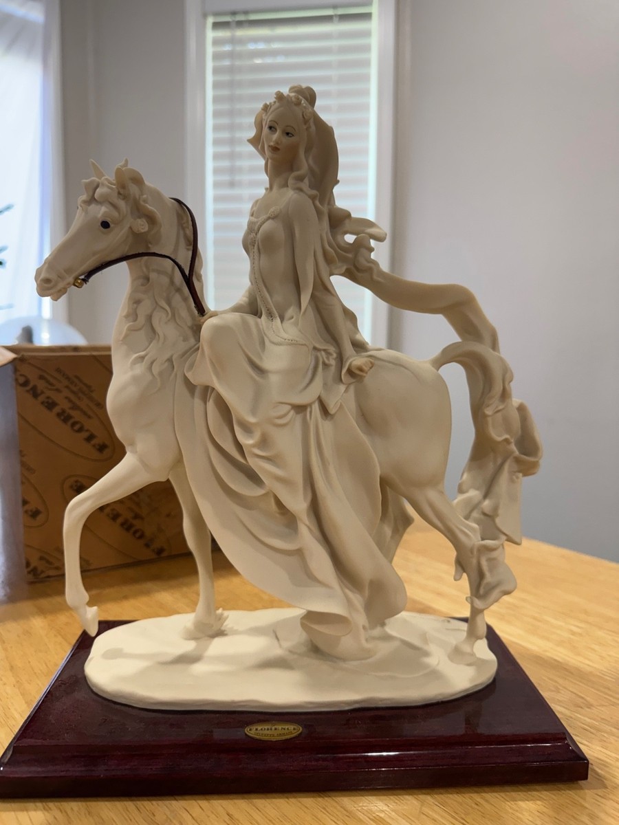 G.Armani Florence 1985 大型フィギュリン 陶器 女性像 Giuseppe Armani Florence Italy 1985 Lady On Horse Porcelain Large