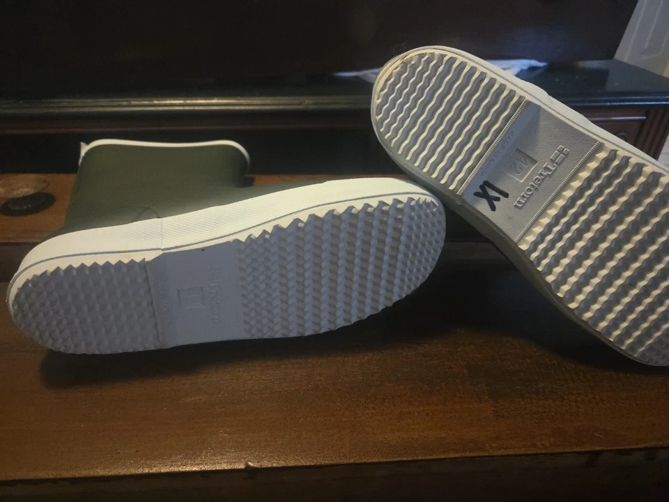 Never Worn TRETORN RAIN BOOTS Size  42EU - Image 4 of 4