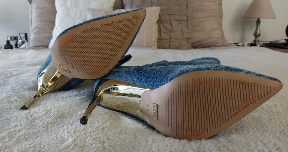 NUEVO POST Bota Rodillera Bebe Talla 8.5 4" Tacón Dorado/Fondo Denim Stiletto Foto 2 de 4