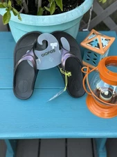 OOFOS Oolala Luxe -Cabernet Size W5/36 New With Tags