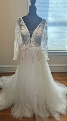 Pronovias Hedren A-Line Wedding Dress Ivory Lace Tulle Long Sleeve Train Size 18