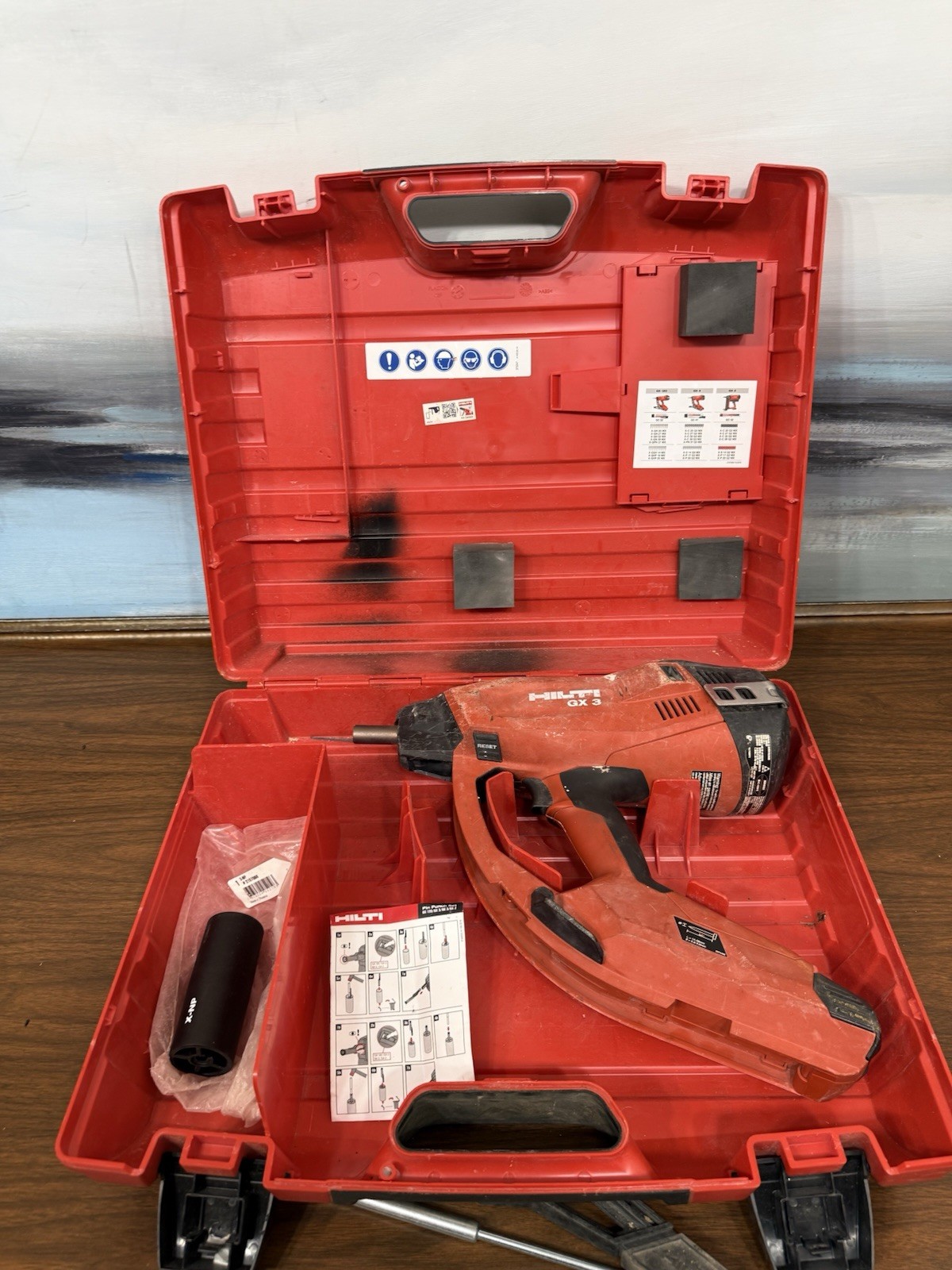 HILTI GX-3 Gas-Actuated Fastening Tool Nailer Nail Gun w Case. UNTESTED