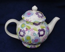 Emma Bridgewater - Daisy Chain Teapot - celebrating 150 years of John Lewis 2014