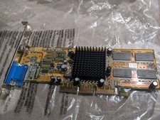 ATI Radeon 7000 AGP 32MB (Gigabyte ?)