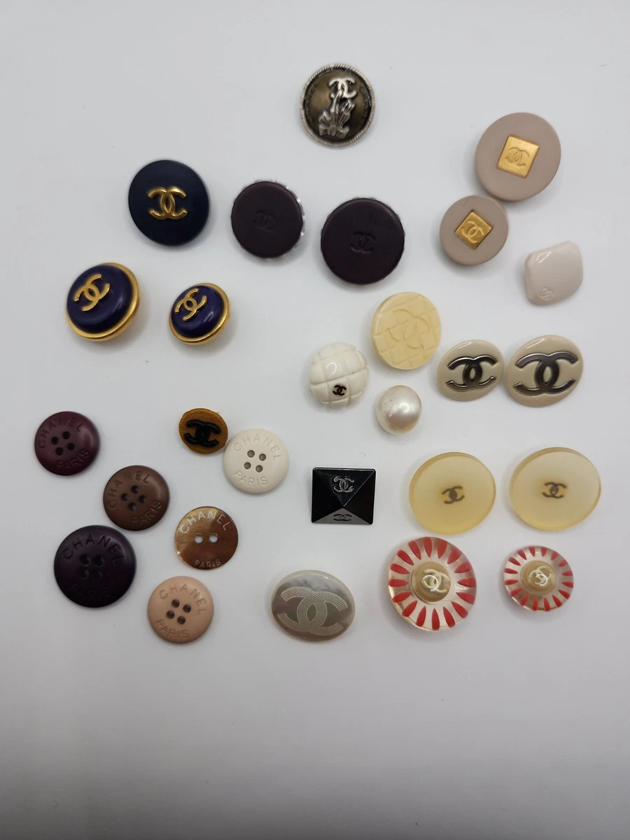 Other Collectible & Vintage Sewing Buttons (1930-Now) for sale | eBay