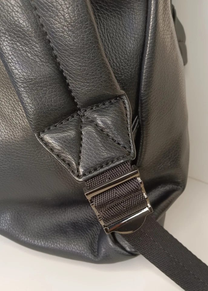 Armani Exchange Hombres Mochila Cartera Suave Imitación Guijarro Cuero Unisex Nuevo sin Etiquetas Foto 4 de 4