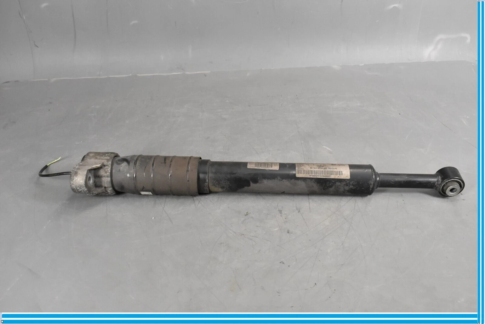 14-24 Maserati Ghibli Quattroporte Rear Left or Right Shock Strut Absorber OEM