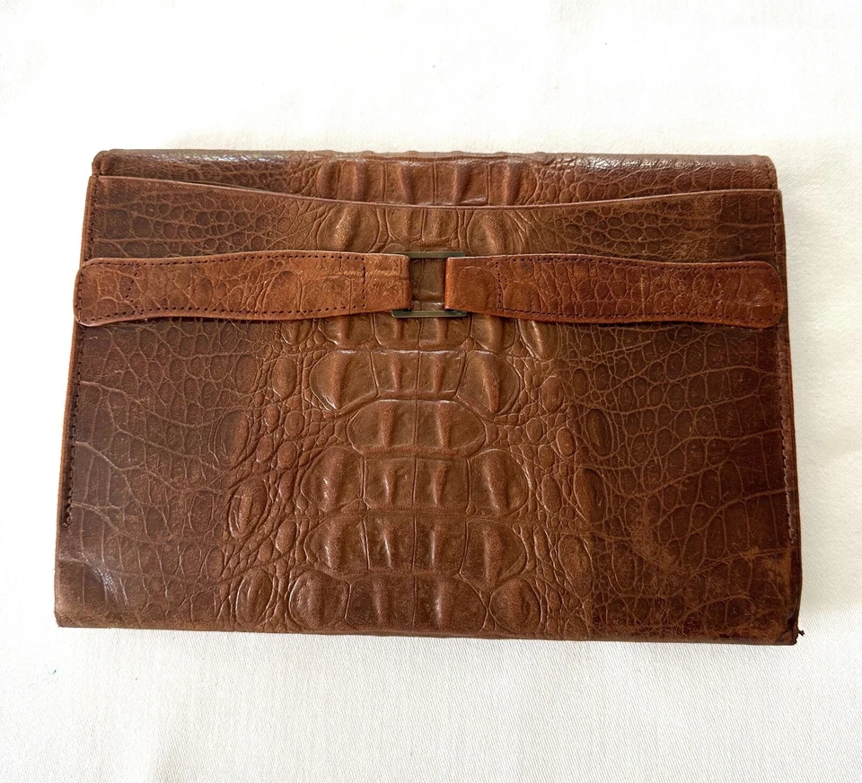 Kleine Krokodil-Unterarmtasche, Vintage, 1950er Jahre, braun, sehr flach - Bild 2 von 4