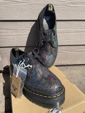 dr. martens leather oxfords size 10