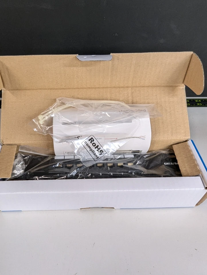 TrendNet 8 Port Patch Panel TC-P08C5E NEW - Image 2 of 3