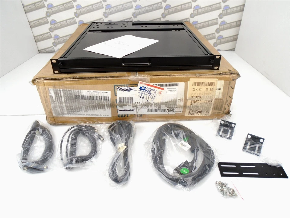 MACASE - RM-KI-P1UKVM - KVM w/MONITOR 15 " For 19" Rack w/MOUSE TOUCHPAD NEW BOX - Image 2 of 4