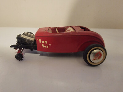 *Vintage* Ford Roadster Built Model Kit ''Junkyard''
