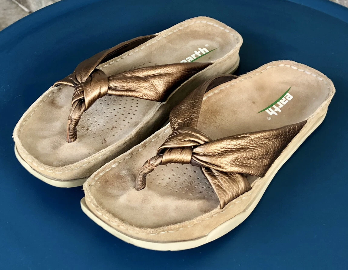 Earth cheap thong sandals