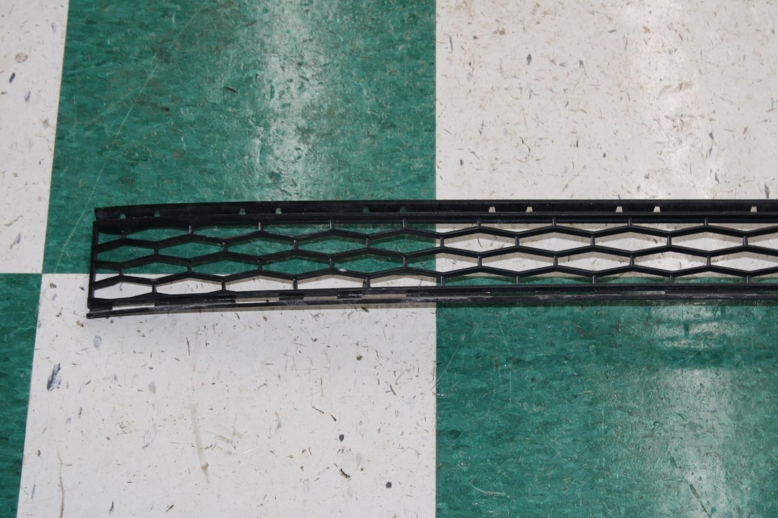 14-17 GHIBLI Black Front Lower Bumper Grille Grill Assembly Insert OEM Factory