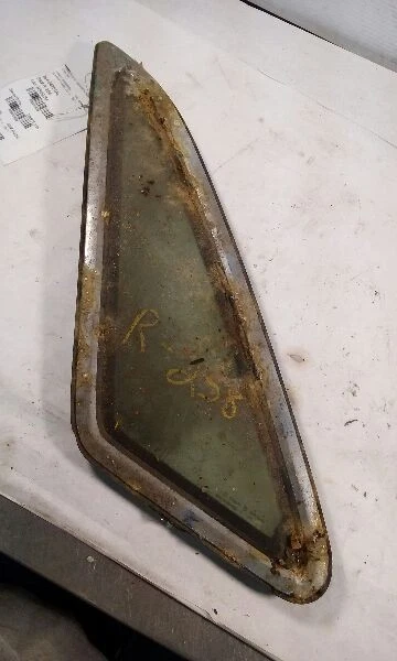 Cuarto de cristal lado izquierdo Ford Tempo 84-87 4 puertas moldura cromada Foto 2 de 3