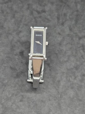 Gucci Square 1500L Damen Quarzuhr Schwarz Edelstahl