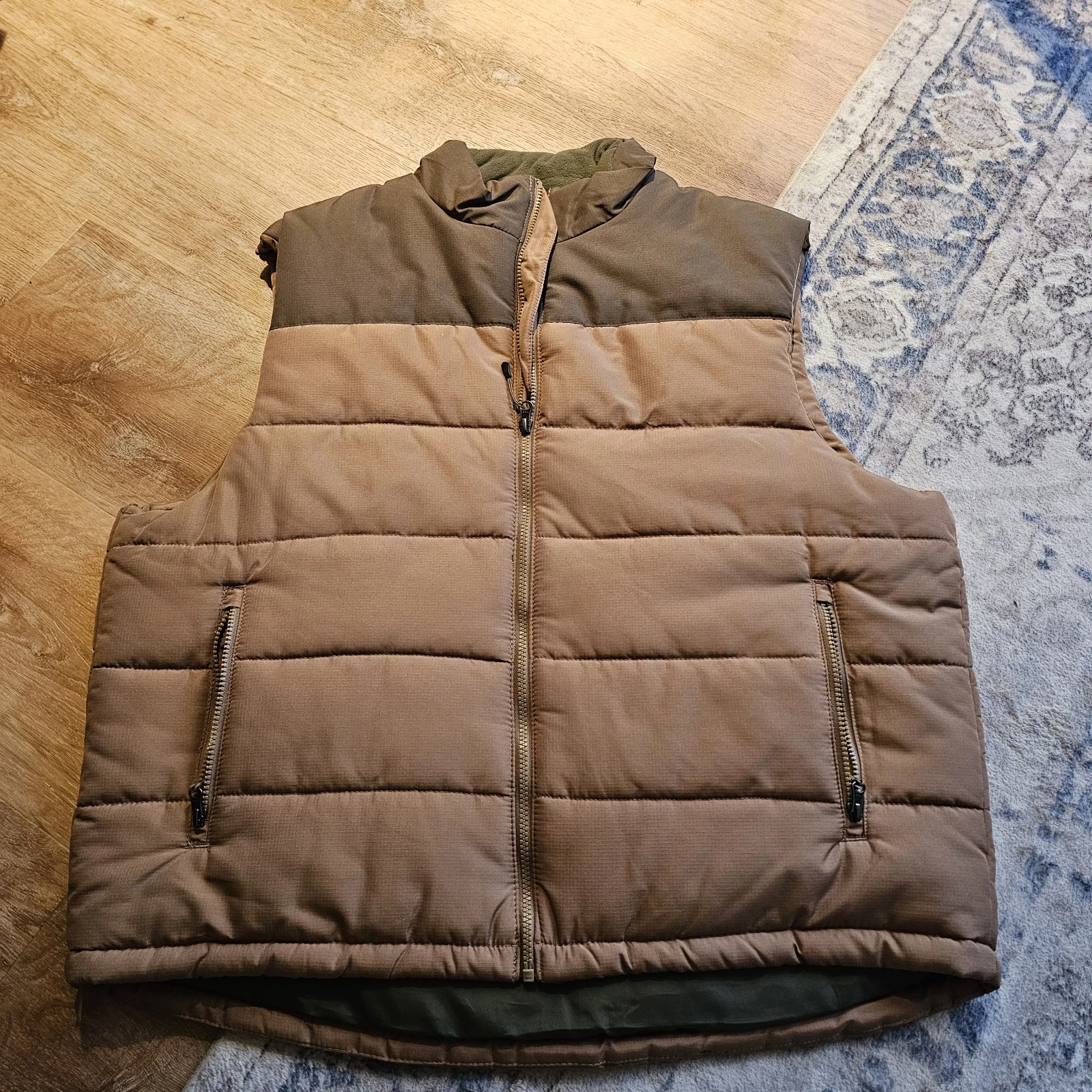 men's quilted puffer vest Outdoor Life Size Xl Tan Brown Hiking Walking
Opens in a new window or tab
