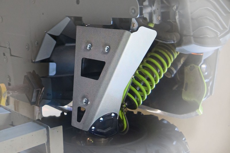 Kit protections bras A avant RIVAL anti-choc aluminium pour Can-Am Maverick contre les rochers
