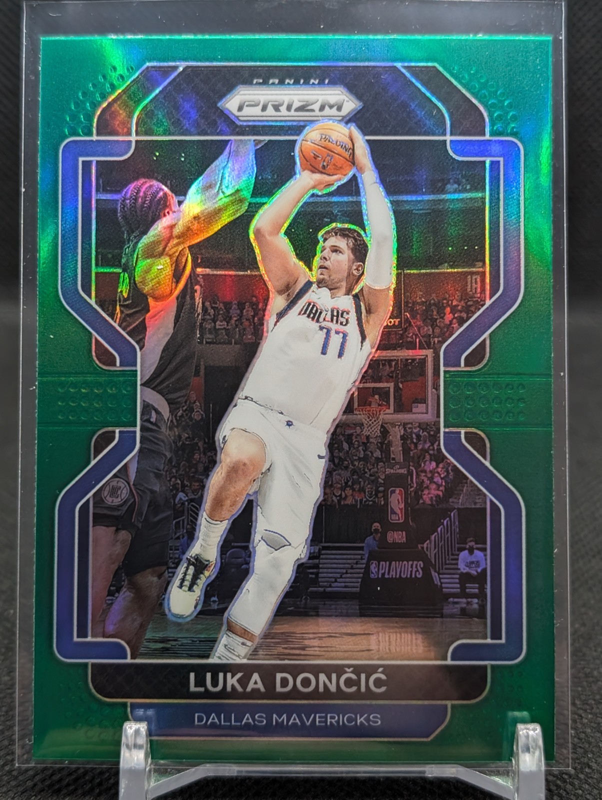 Luka Doncic 2021-22 Prizm Green Prizm #223 (BK532)
